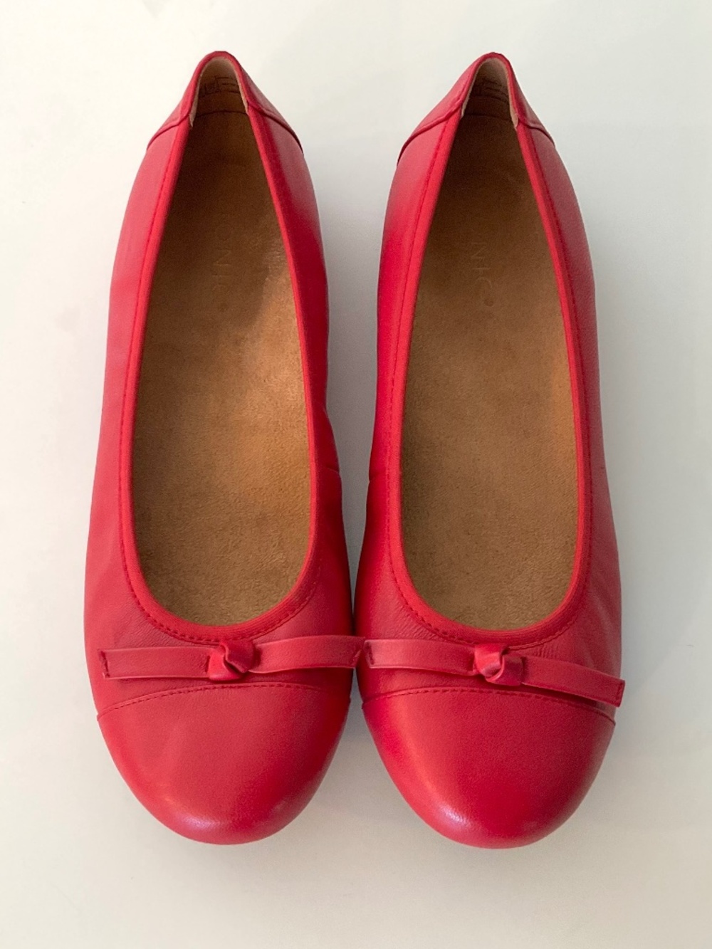 VIONIC Amorie Skimmers Bow Ballet Flats in Red Leather Size 8.5 NEW